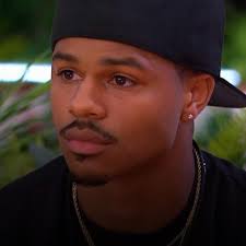 It's crazy how the Islanders really have no idea what the narrative being  talked about the show online is. I guarantee the thought Iris was going to  be coupled with Ace or