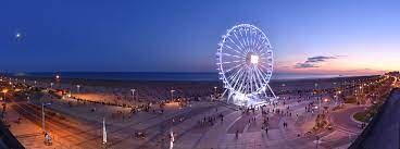 Vous serez conquis par la douceur exceptionnelle de la « côte de lumière » où alternent longues plages bordées de dunes et forêts de. Webcam A Saint Jean De Monts Les Plages En Direct Live