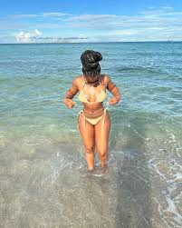 The real bumb now , the naked truth . 🫵🫠