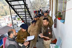 (Nainital-Controversy During Holi) 👮‍♂️ 🚔 SSP NAINITAL डॉ0 मंजुनाथ टी०सी० के निर्देशन में नैनीताल पुलिस ने  भवाली क्षेत्र में चलाया वृहद सत्यापन अभियान 🛑 51 मकानों में निवासरत 199 ...