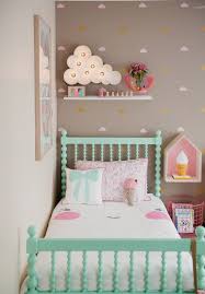 İki katlı yatak modelleri için güzel bir tasarım diyebiliriz. Yeni Trend Genc Kiz Odasi Modelleri Dekorasyon Fikirleri Bebek Odasi Mobilya Karyola