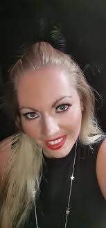 Natalie-Jane Revell (@MissNRevell)