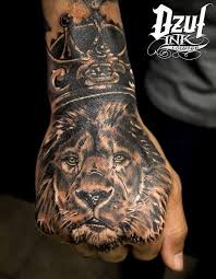 The artists are renowned for their artistic skill and ingenuity as well as their excellent customer service and care. 6 Top Rated Tattoo Artists In Seattle Washington Best Reviewed Experts