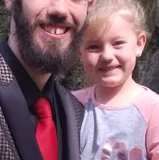 Does anyone know of any local or nearby clothing swap events? I've been  trying to declutter and thought swapping clothes could be a great way to  keep things out of the landfill