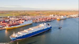 Improving rail connectivity, in rail, page 68: Vesselman Signs Agreement With American Roll On Roll Off Carrier Llc