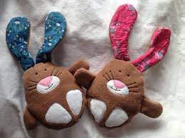 Wenn der hase eingepackt ist kann man sogar kleinigkeiten mit im ei verstauen. Kostenloses Schnittmuster Hase Im Ei Von Stefanie Perlenfee Schnittmuster Kuscheltier Osterhasen Basteln Stoff Kuscheltier Fur Baby