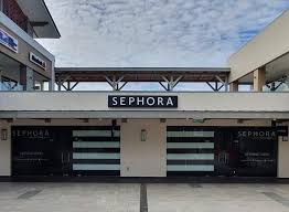 Lokasi untuk membeli tiket bus kuala lumpur ke genting highlands adalah di kl sentral, namun berhubung lagi libur lebaran, maka tiket yang kami mau sudah habis. Sephora Opening Soon Genting Highlands Premium Outlets Facebook