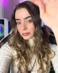 Fabrizia Carpenter ✨🌷🎧🎀🌙