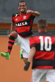 178 jours, soit près de 6 mois. Destaque No Sub 20 Do Fla Capixaba Daniel Dos Anjos Trilha Passos De Savio