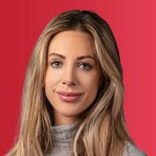 Keeley Dean's Instagram, Twitter & Facebook