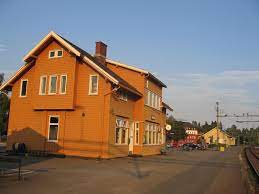 Travel guide resource for your visit to brumunddal. Brumunddal Station Wikipedia