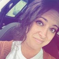 Danielle Garnett's Instagram, Twitter & Facebook