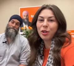 OnlyFans content creator joins Jagmeet Singh on campaign trail