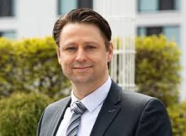 Wir unterscheiden uns von anderen banken. Thomas Kuhnlein Wolfgang Rupprecht Horst Schneider Verlagsgruppe Knapp Richardi Verlag Fur Absatzwirtschaft