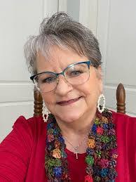 Becky Menke's Instagram, Twitter & Facebook