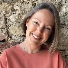 Danielle Alfieri's Instagram, Twitter & Facebook