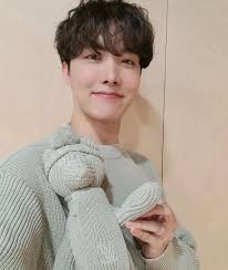 Convert 35000 south korean wons (krw) and united states dollars (usd). Bts J Hope Celebrates 27th Birthday By Donating Usd 1 35 000 To A South Korean Charity For Kids