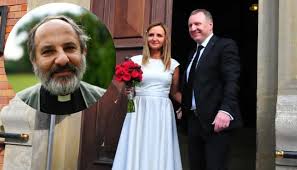 Jacek olgierd kurski (polish pronunciation: Ks Tadeusz Isakowicz Zaleski O Drugim Slubie Jacka Kurskiego Kosciol Strzelil Sobie W Kolano Kuria Powinna To Wyjasnic Gazeta Krakowska