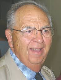 Kenneth Weller's Instagram, Twitter & Facebook