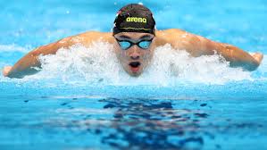 Michael phelps won gold in the 200 meter men's individual medley on thursday night, dominating the field and teammate ryan lochte for the win. Swimming Milak Of Hungary Wins Men S 200m Butterfly Gold Reuters