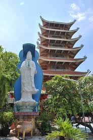越南國寺) là ngôi chùa hiện nay tọa lạc tại 16b đường ba tháng hai, quận 10,thành phố hồ chí minh. Chua Viá»‡t Nam Quá»'c Tá»± Quáº­n 10 Mapio Net