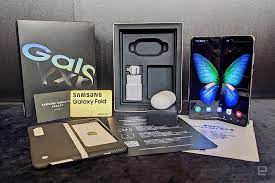 千呼萬喚始出來 samsung galaxy fold 終於來台灣了 galaxy samsung galaxy tab samsung galaxy