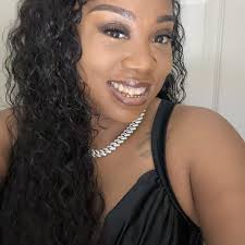 Natarsha Hayes updated her status.