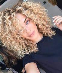 X Curly Hairstyles How To Natural Curly Hairstyles African American Blonde Curly Hair 90s Curly Dogal Bukleli Sac Sac Rengi Fikirleri Sac Modeli Fikirleri