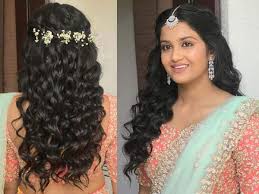 If you have got your hair straightened recently, and if the saree you plan to wear so, if you are planning for weddings, receptions with your expensive silk/banaras sarees, and if you are blessed with a thick long hair, then without a doubt, you can go. 15 Latest Bridal Hairstyles For Round Face Styles At Life