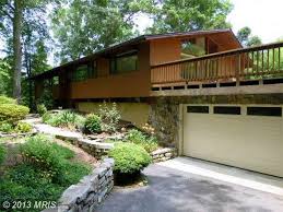 Deck House With Garage House Deck House Styles Architecture Design