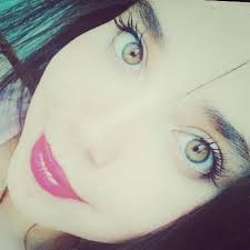 Victoria Toro (@moonpoower)