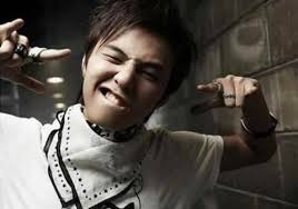 it's so sad to plateau in weight loss when I've got a strict deficit😔