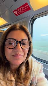 “Próxima parada: Chamonix ✨❄️, Nos vamos a respirar Alpes, nieve y magia  frente al Mont Blanc.”#Chamonix #MontBlanc #FrenchAlps #Alps #HauteSavoie  #FranceTravel #madambutterfly 🏔️❄️☃️⛄️🏂🎿