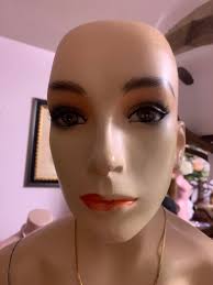 What's the context of this 1920s photo of a woman?