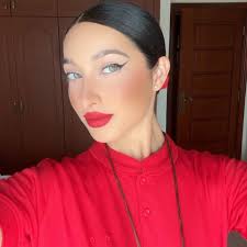 ❤️ #emirates #flightattendant #cabincrew #dubai