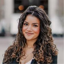 On Wednesday, I had the honor of presenting my year-long research project,  "Graduate Students' Construction of Professional Selves" at the  Undergraduate Research Symposium alongside Lea Graham. A…