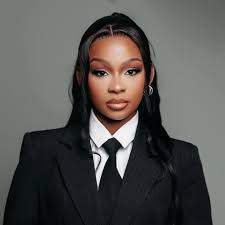 Entourage fans discuss Randy Jackson's speaking style