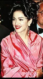 Madonna Hot With Jet Black Hair Madonna Looks Madonna Madonna 90s