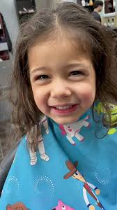 Estilos de corte de cabello para niños en Michigan