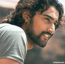Kunal Kapoor As Ittai Indian Male Model Handsome Indian Men Beautiful Men