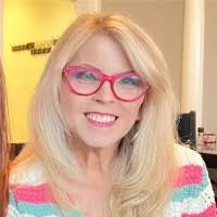 Tara Teague's Instagram, Twitter & Facebook