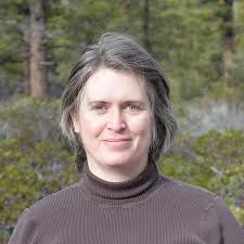 The Complete Guide to Writing Fantasy, Volume 3: The Author's Grimoire:  Zhao, Lai, Griswold-Ford, Valerie: 9781896944357: Amazon.com: Books