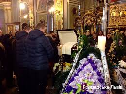 Maybe you would like to learn more about one of these? Vo Lvove Prohodit Proshanie S Kuzmoj Skryabinym Dopolneno Fokus