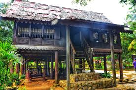 Wan khapsah b wan nawawi b wan zainab b wan muhammad wan husein (mufti pertama negeri perak). Mahsuri S Tomb Cultural Center Langkawi Malaysia