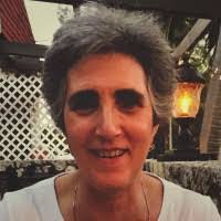 Lisa Cervone's Instagram, Twitter & Facebook