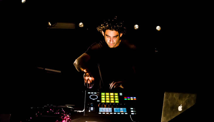Gidon Schocken RELEASES ‘Immerse’ LP ile ilgili görsel sonucu"