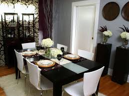 Homizen table centerpiece ideas with candles and candle holders. 15 Modern Table Centerpiece Ideas For Home