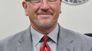 Memos suggest prosecutor, fired assistant differed over document protocol