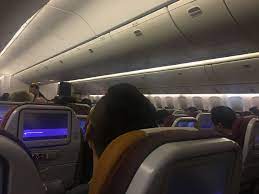 Thai smile airways, the trendiest, friendliest and worthiest thai airline, flies from its hub in bangkok to thailand's domestic and asian's regional flight thai smile airways provide you the special airfare for senior citizen and university student. Review Of Thai Airways Flight From Kuala Lumpur To Bangkok In Economy