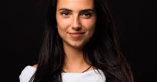 Elena Giordano's Instagram, Twitter & Facebook